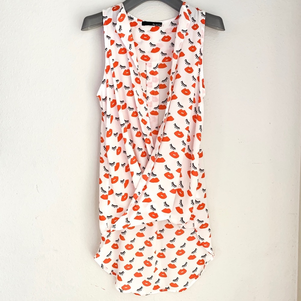 Ro & De Drape Front Asymmetrical Blouse. Size XS
